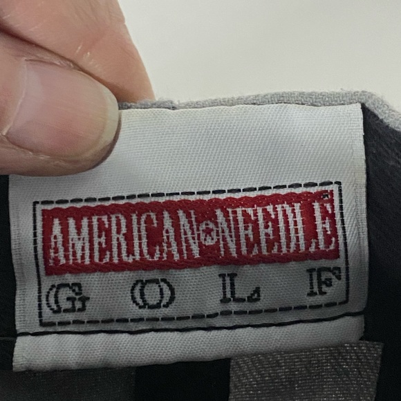 Callaway Golf Mens Gray Baseball Hat w Several Stripes of Gray / Adjustable - Picture 7 of 7